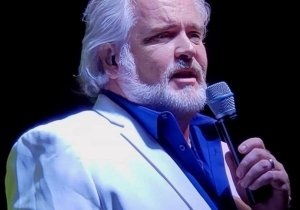 The Gambler Returns: Ultimate Kenny Rogers Tribute